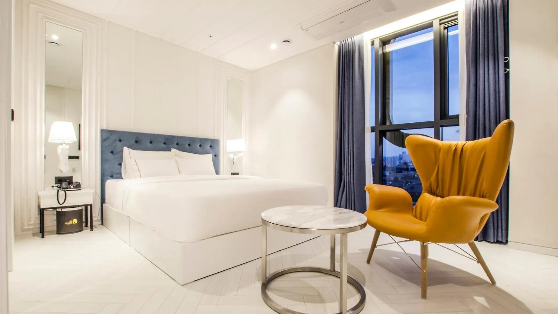 Hotel The Designers Premier Seongsu And Konkuk Univ Seul